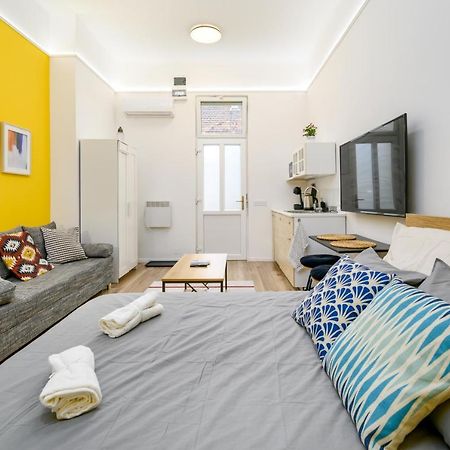 Stylish Yellow Suite In The Heart Of Budapest Ngoại thất bức ảnh