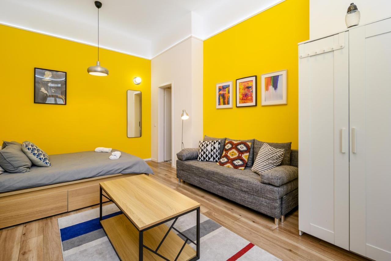 Stylish Yellow Suite In The Heart Of Budapest Ngoại thất bức ảnh